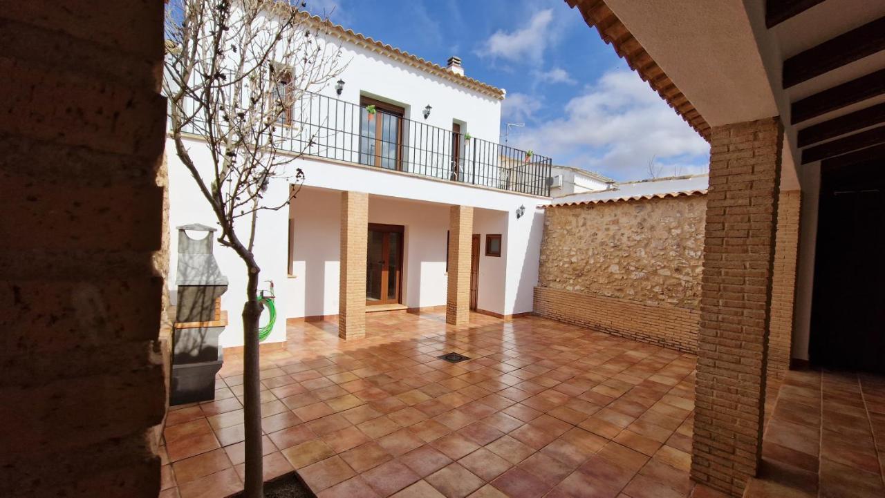 El Callejon Vara Del Rey Bagian luar foto
