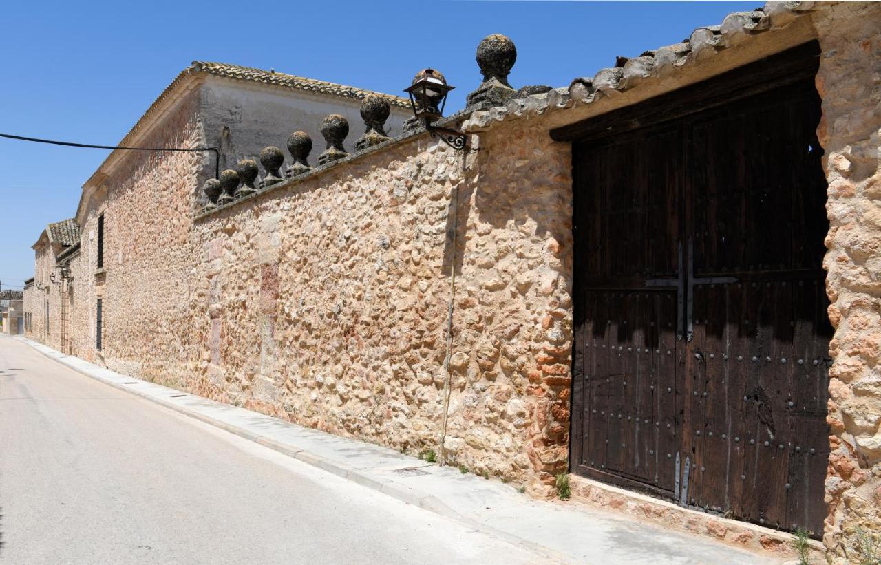 El Callejon Vara Del Rey Bagian luar foto